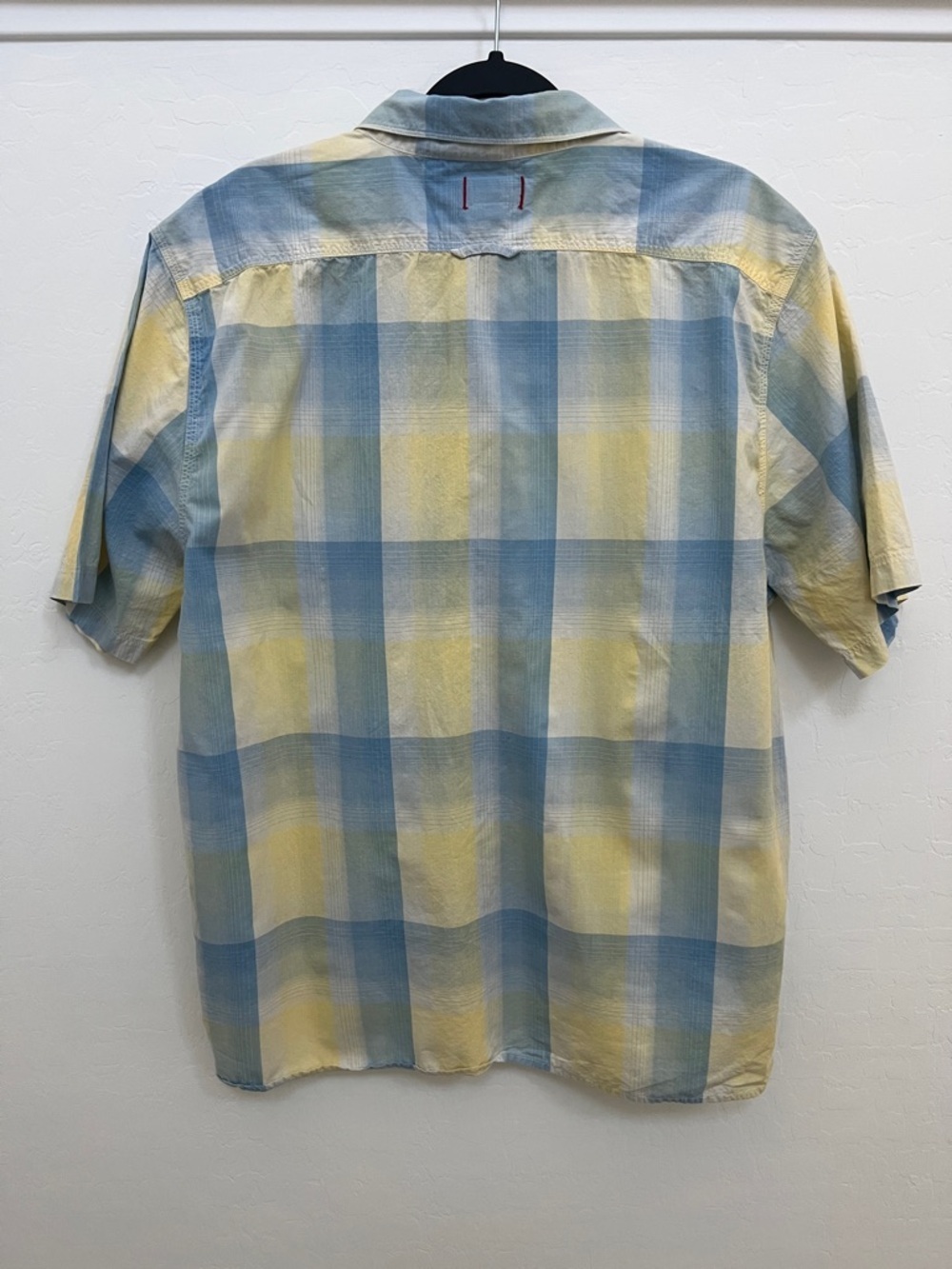 GUESS Men’s Light Blue & Yellow Plaid Cotton Short-Sleeve Button Shirt - Size XL - Picture 2 of 12